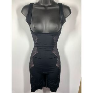 ASSETS by SPANX Women's Remarkable Results All-In-One Body Slimmer size large